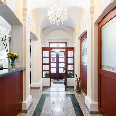 Libero Hotel 3*